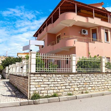 Hotel Vila Maledhi بيرات المظهر الخارجي الصورة