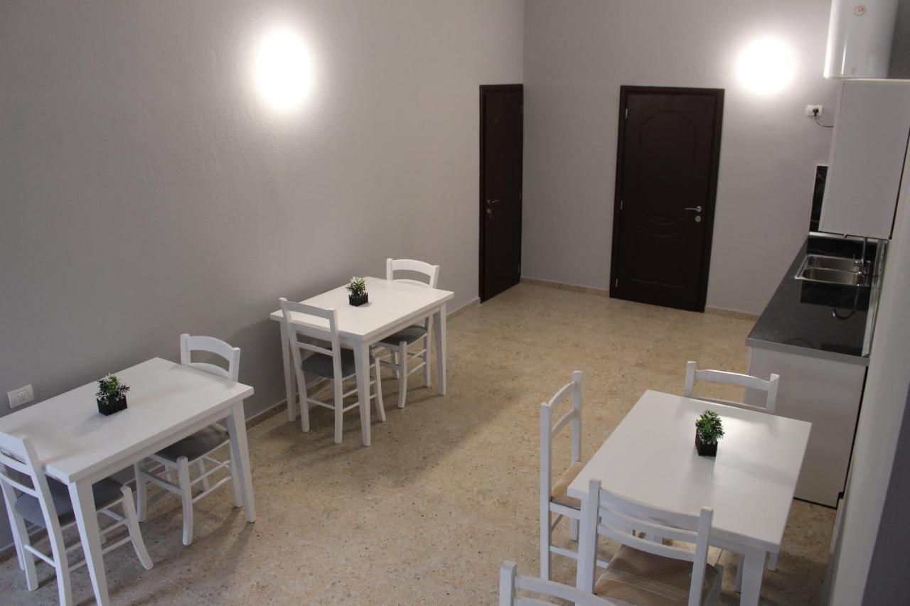 Hotel Vila Maledhi بيرات المظهر الخارجي الصورة