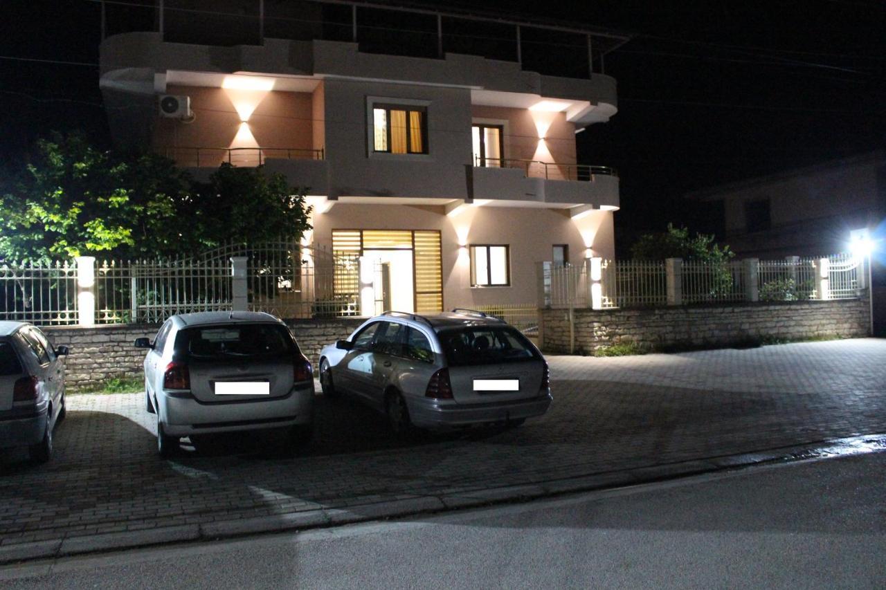 Hotel Vila Maledhi بيرات المظهر الخارجي الصورة