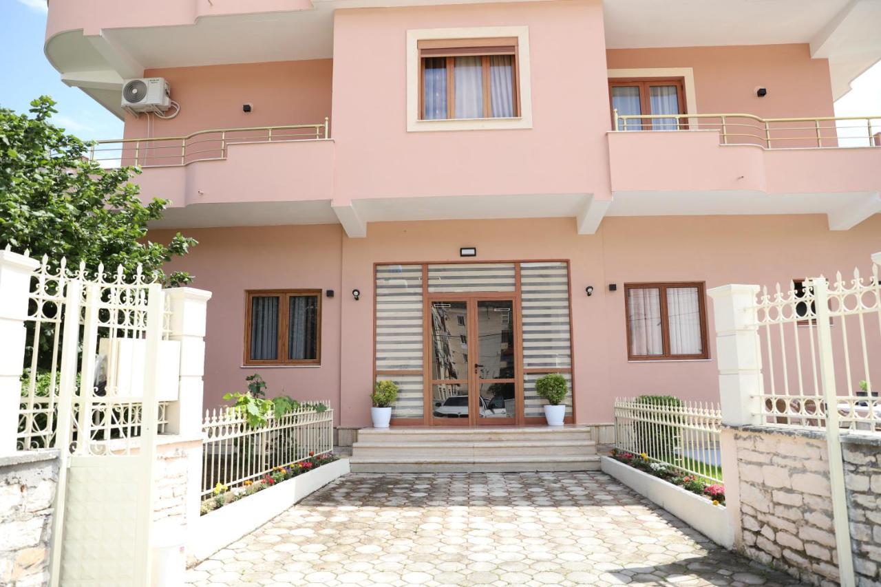 Hotel Vila Maledhi بيرات المظهر الخارجي الصورة